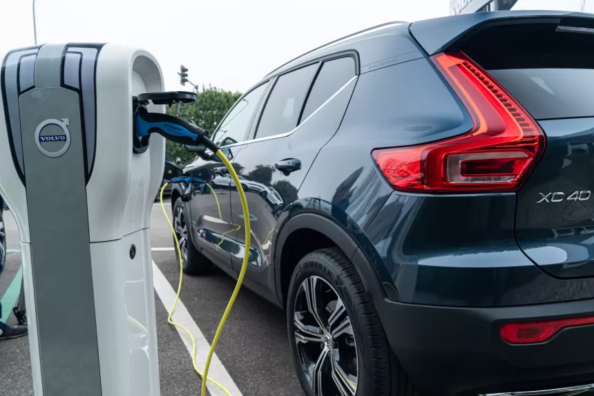Declínio dos Híbridos Plug-in na Europa